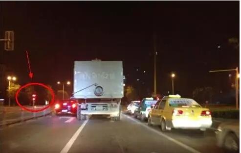 十大足球赌注软件|玩法曝光了《我的世界:地球》比我想象的还有趣!(图1) 足球赌注软件APP