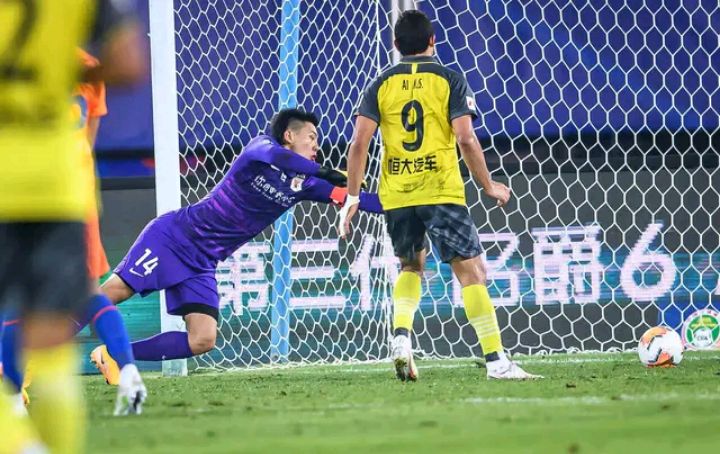 “十大足球赌注软件”
战术盲目杂乱 不是广州恒大踢得好 而是山东鲁能踢得乱(图3) “十大足球赌注软件”
战术盲目杂乱 不是广州恒大踢得好 而是山东鲁能踢得乱(图3)