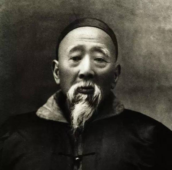 十大足球赌注软件排行榜|《和平精英》体验服更新:大家期待的火力对决这不就来了嘛(图1) 足球赌注软件